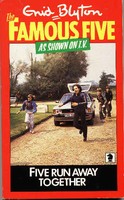 englisches Buchcover: "Five run away together" (C)
